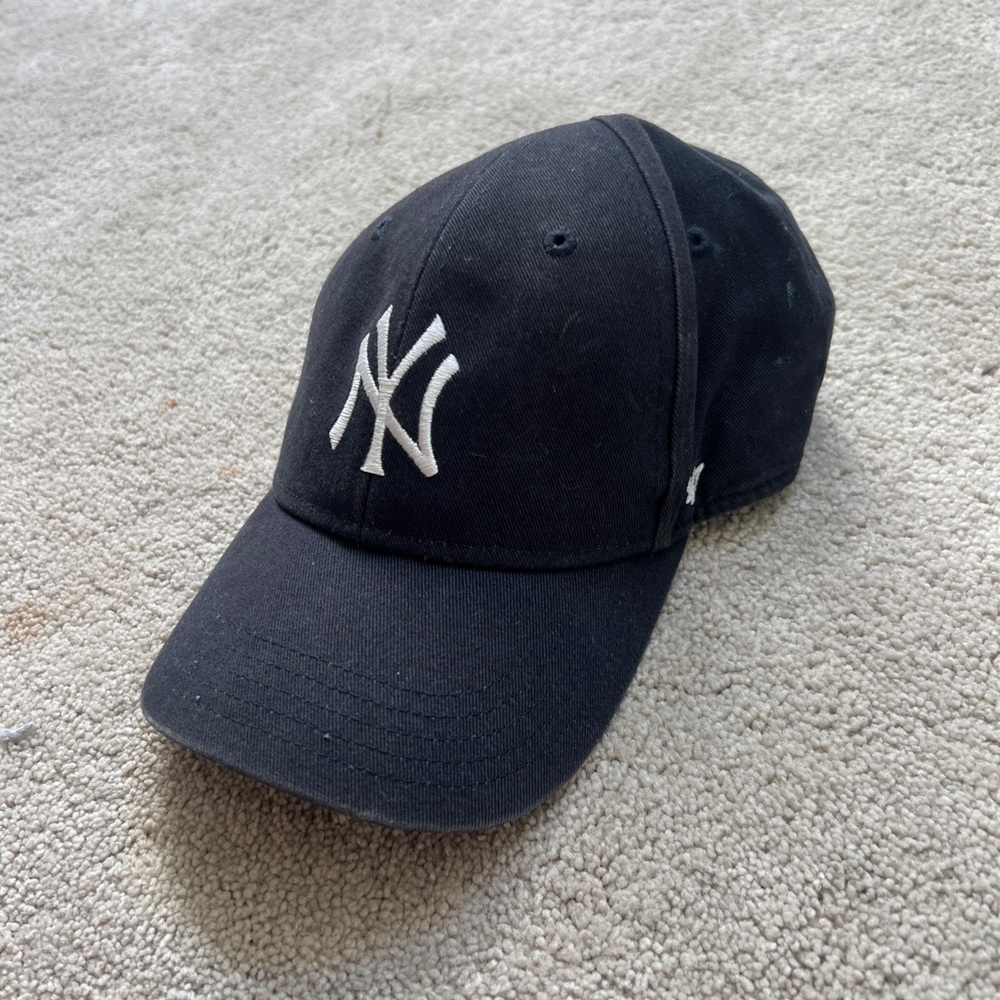 Infant Yankees hat